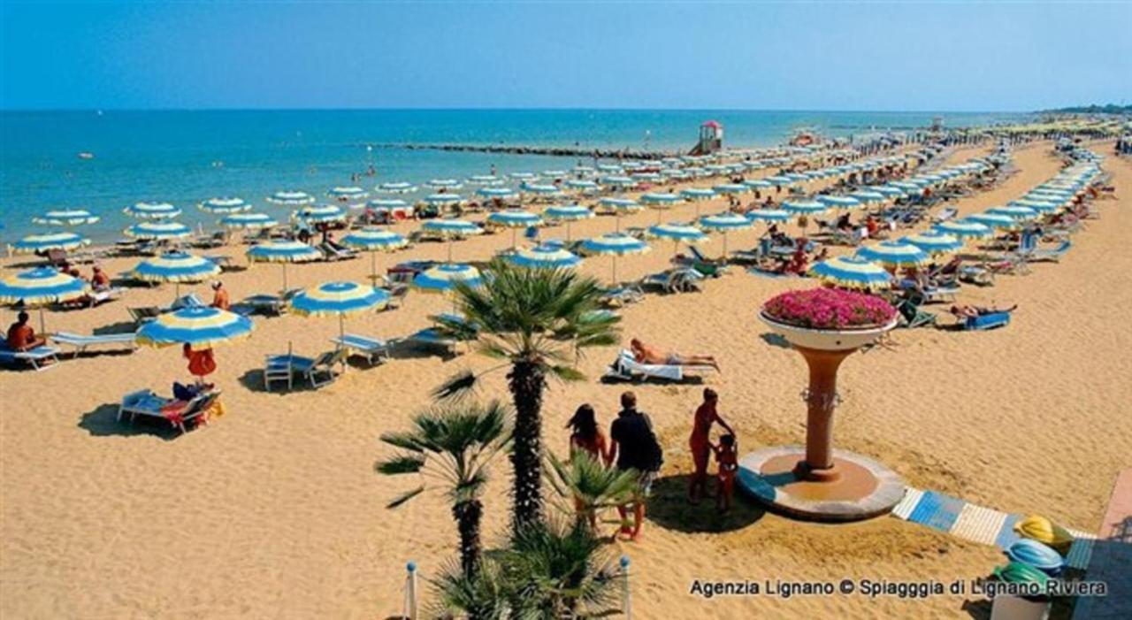 Lignano Riviera Apartment ลินญาโน ซับเบียโดโร ภายนอก รูปภาพ
